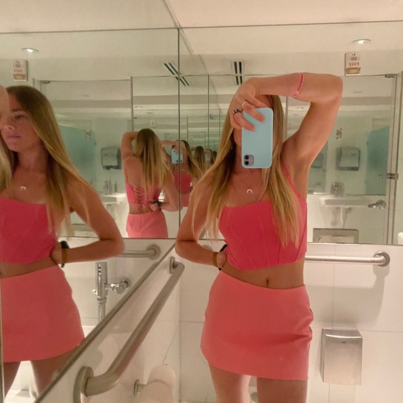 Forever 21 Dresses & Skirts - Pink Women's Skirt